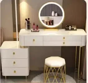 Modern Nordic Vanity Table – Elegant Pine Wood Makeup Desk with Mirror & Stool