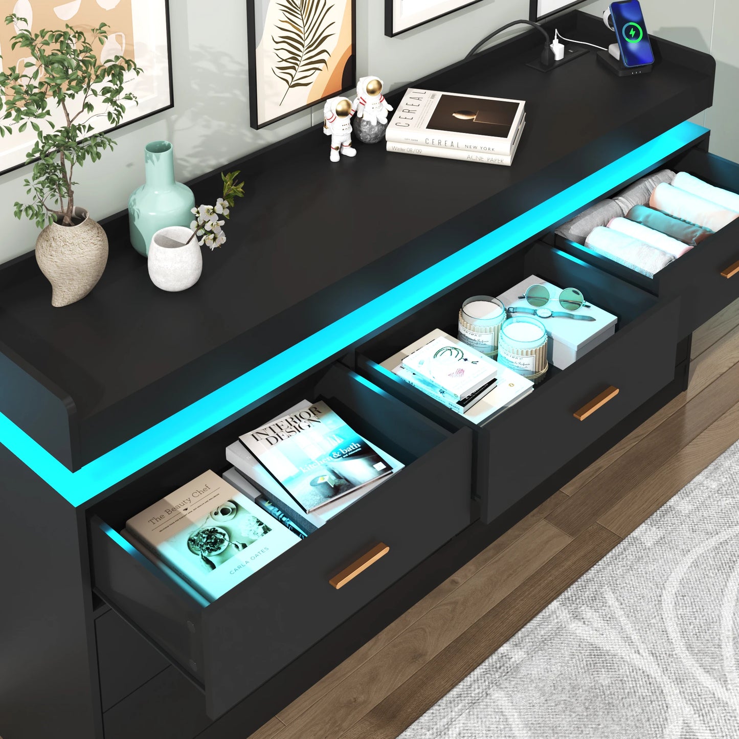 7-drawer chest with LED lighting