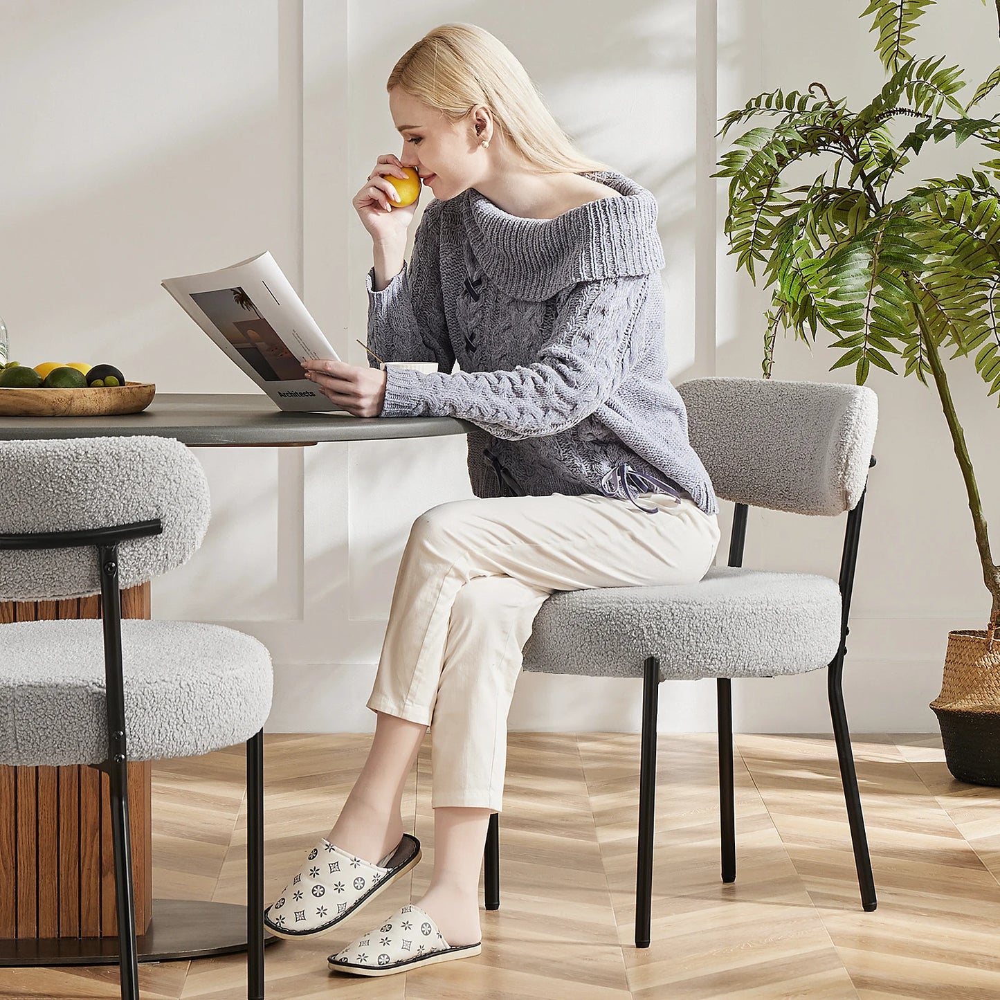 Ergonomic Round Dining Chairs (Set of 2)